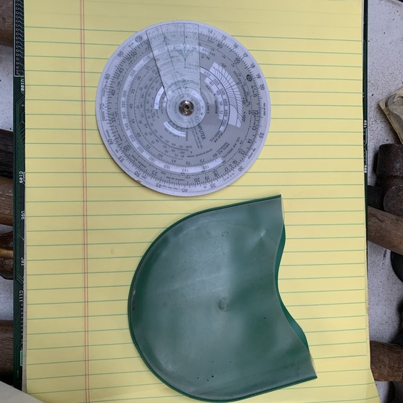 Jeppesen Other - Jeppesen Flight CR-2 Computer Model with storage case - 4.25" Diameter EUC